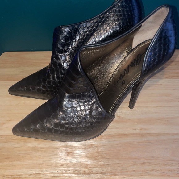 Lanvin Python Cutout Bootie - Picture 4 of 9